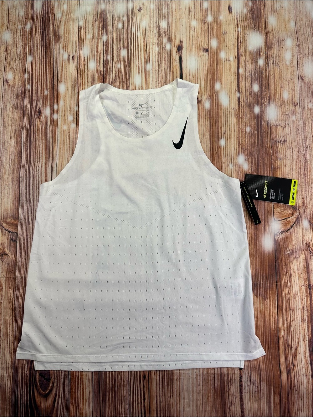 NWT NIKE AÉROSWIFT Women’s Tank Top 
Size Medium